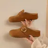 Sandálias femininas fechadas, estilo Birkenstock, novo modelo 2026, slip-on retrô para uso externo no outono e inverno
