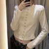 Outono estilo coreano fivela de metal estilo francês nicho manga comprida mulheres outono e inverno slim fit moda high-end short bottoming camisa top