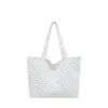 Bolsa tote grande e estilosa de bolinhas para mulheres, nova coleção 2026, estilo simples e casual, bolsa de ombro ou de antebraço