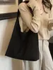 Bolsa Feminina Estilo Mori Casual Grande Capacidade Bolsa Tote de Veludo Nova 2025 Sensação Relaxada para o Dia a Dia Bolsa de Ombro de Nicho