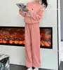 Conjunto de Pijama Longo com Calça Longa de Veludo Coral e Flanela, Novo para Outono e Inverno de 2026, Fofo e Fashionável, para Mulheres