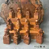 Adornos Pequeños de Madera de Azufaifo Golpeada por Rayo Doce Signos del Zodíaco Enviados desde la Montaña Longhu: Rata, Buey, Tigre, Conejo, Dragón, Serpiente, Caballo, Oveja, Mono, Gallo, Perro, Cerdo