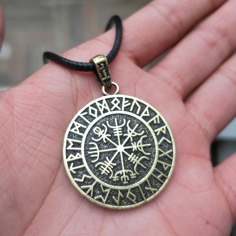 7675970144_1834346341