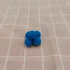 Paquete pequeño en stock Bola de pelo de alta elasticidad Bola pequeña de pelo de poliéster Bola de felpa colorida Bola de pelo hecha a mano accesorio de bola de pelusa para DIY