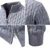 Suéter cárdigan de punto trenzado de punto grueso con cuello alto y doble cremallera, nuevo para otoño e invierno, de estilo cruzado, corte holgado, moderno para hombres jóvenes