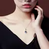 Elegante Colgante de Trébol de la Suerte, Creativo Colgante de Aguamarina, Chapado en Oro Blanco de 18 Quilates, Collar con Colgante de Aguamarina Incrustado de Diamantes