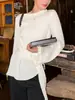 Camiseta Elegante Estilo Francês com Amarração na Cintura e Mangas Longas para Mulheres, Toque de Luxo, Amarração na Cintura, Textura Plissada Irregular, Blusa Versátil