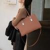Bolso de Mano de Cuero Genuino para Mujer 2026 Modelo Nuevo Maletín Grande Bolso Tote para Viajar Hecho de Piel de Vaca de Primera Capa con Acabado de Alta Gama