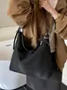Bolsa de Ombro Tipo Balde Fosca de Alta Qualidade Bolsa Transversal Bolsa Tote Feminina Bolsa de Mensageiro Retrô para o Dia a Dia Grande Capacidade Bolsa de Compras