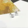 Los Pendientes de la Serie Animal Son el Nuevo Producto Popular. Aretes de Acero de Titanio Chapados en Oro Real de 18 Quilates. Tornillos de Giro, Clavos de Hueso del Oído de Aguja Fina