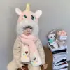 Nuevo Sombrero de Invierno 2025 para Niños Peluche Dibujos Animados Lindo Bebé Niño y Niña Bufanda con Forro Polar Sombrero Integrado con Protección para los Oídos