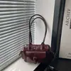 Bolsa de Couro com uma Ótima Vibe, Acessórios de Alta Qualidade, Acabamento Excelente, Design de Ombro Único, Múltiplos Compartimentos e Múltiplos Bolsos
