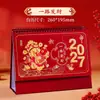 Calendário de Mesa Personalizado 2027 Ano do Carneiro Novo Estilo Calendário com Suporte Vermelho Ornamento de Mesa para Escritório Estilo Chinês Vazado Estampagem a Quente Calendário Mensal