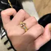 Nuevo Anillo de Calabaza Hueca de Lujo Ligero Estilo Chino Retro Moda Elegante para Mujer Diseño de Nicho Anillo de Alto Grado Anillo