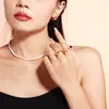 Europa e Estados Unidos ins vento dia palavra estrelas cintilantes anel de strass banhado a ouro 18k real nicho vento frio anel de aço de titânio mulheres