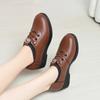 Entrega de una pieza Primavera y Otoño 2024 nuevos zapatos de una sola capa de boca profunda Zapatos planos de mujer de mediana edad y mayores zapatos de cuña cómodos zapatos casuales de cuero