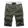 Pantalones cortos deportivos de verano europeos de talla europea para hombre, holgados, pantalones cortos para correr hasta la rodilla, pantalones cortos casuales rectos finos para la playa