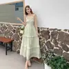 Vestido camisola bordado estilo francês para mulheres, novo modelo de verão, acinturado, emagrecedor, vestido longo de aparência de fada para férias na praia