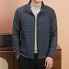Chaqueta de Algodón Patchwork con Cuello Alto 100% LanaSimple, elegante, clásica, versátil, estampado de espiga, cuello alto con relleno 100% lana