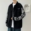 Nuevo modelo 2026 estilo de diseño americano, camisa de manga larga casual versátil única de otoño, corte holgado, ropa de trabajo para hombre