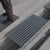 Tapa de Rejilla de Acero Galvanizado por Inmersión en Caliente Cubierta de Drenaje para Sala de Lavado de Autos Cubierta de Drenaje Pluvial y de Aguas Residuales Municipales Rejilla de Drenaje Pluvial