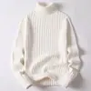 Suéter de cuello alto de invierno para hombre, versátil y moderno, nuevo diseño casual, color liso, estilo simple, capa base