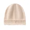Nuevo gorro de punto de cachemira cálido para mujer de otoño e invierno, gorro para cubrir las orejas, gorro versátil y gorro para clima frío al aire libre