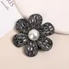 Pequeno estilo Chanel luxo leve alta costura moda camélia strass patch DIY grampo de cabelo feito à mão acessórios para roupas