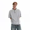 Camiseta Casual Tendência Verão 2026 Masculina Gola Redonda Meio Botão Manga Curta Design Versátil Solto Costura Lateral Top