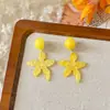 Aretes Color Rosa Dopamina para Mujer, Diseño de Nicho, Lujo Ligero, Sensación de Alta Gama, Estilo Vacaciones en la Costa, Aretes de Flor