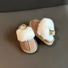Sapatos Infantis Estilo Coreano para Meninas, Sapatinhos de Bebê, Pantufas de Veludo e Algodão, Sapatos Peludos Infantis para Outono e Inverno, Sapatos para Meninos