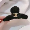 Grampo de Pelúcia Retrô Outono e Inverno feminino de alta qualidade novo moderno para a parte de trás da cabeça grampo tubarão online grampo de cabelo peludo acessórios de cabelo