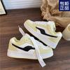 2024 Otoño Nuevo Retro Zapatos de Pan de Suela Gruesa Zapatos Casuales Estilo Coreano Moda Femenina Estilo Universitario Más Fácil de Combinar Zapatos Blancos