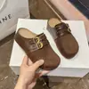 2026 Touca Retro Chinelos Pessoa Preguiçosa Sola Macia Fivela Dupla Botas Confortáveis Chinelos de Solado Grosso Feminino Versátil Camurça Novo Casual