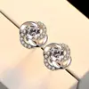 Brincos de Prata 925 para Mulheres, Versáteis para o Trabalho, Brincos Únicos e Modernos Estilo Ins, Trevo de Quatro Folhas Elegante, Brincos de Luxo Leve Exquisitos Atacado