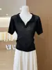 Camisa de Punto Ligera Color Verde Claro con Cuello Polo de Manga Corta Estilo Old Money para Mujer, Top Corto Transpirable de Seda de Hielo Hueco para Verano, Ajuste Delgado Elegante