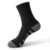 Comercio Electrónico Transfronterizo Más Vendidos Calcetines Deportivos de Alta Elasticidad de Media Pantorrilla Calcetines Largos Calcetines de Baloncesto Calcetines de Algodón para Hombre 168N Venta al por Mayor de Fábrica