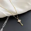 Colar Feminino Titânio Aço Retro Chave Ins Cobre Microincrustação Banho de Ouro Real Elegante Pingente Franja Corrente Clavícula Corrente de Lã