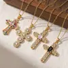 Colar Feminino Colorido Zircônia Joias Design de Nicho Pingente Cruz Completo em Diamante Colar Corrente de Clavícula em Aço Inoxidável