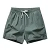 Shorts esportivos de verão para academia masculina de comércio exterior, shorts casuais para corrida, shorts de treino respiráveis de secagem rápida, calças capri de cor sólida