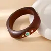 Pulsera geométrica de madera con remaches de turquesa transfronteriza europea y americana, pulsera de muñeca de nicho vintage, pulsera de madera de estilo étnico retro