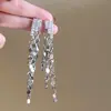 Pendientes Dorados Largos con Borlas para Niñas 2025 Nuevo Estilo Lujo Accesible Pendientes de Gama Alta con Pequeños Pendientes Elegantes y Elegantes