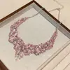 Colar com Pingente de Flor Rosa Super Brilhante Gota d'Água Princesa Fugitiva Retrô Corrente para Clavícula Acessórios de Jantar de Luxo Leve