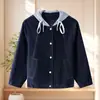 El nuevo atuendo de otoño de mamá: el popular conjunto de dos piezas de este año para mujeres de mediana edad y mayores, que incluye una chaqueta vaquera con capucha y pantalones de pierna recta