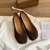 Nuevos Zapatos de Verano 2026 para Mujer que Aumentan la Altura, Dedos de Cerdo, Plisados Retro Ballet, Escotados, de Tacón Grueso, Dedos Divididos