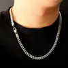 Cadena positiva y negativa de acero inoxidable Cadena tejida de molienda caliente para hombres europeos y americanos Joyería con cadena quilla de cadena collar de titanio cuadrado
