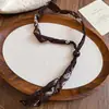 Colar Cachecol Flor de Cintura Melard Cor de Café para Mulheres, Design Único, Corrente de Suéter Aquecedor de Pescoço, Acessório Simples e Elegante
