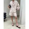 Diseño Suave y Relajado Sisann, Adorno de Volantes, Conjunto de Camisa de Manga Larga y Shorts Tie-Dye SN9161