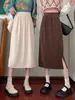 Nueva Falda de Pana Otoño e Invierno 2023 para Mujer Cintura Alta Adelgazante de Longitud Media Falda Línea A Moda Estilo Coreano Falda de Cadera