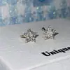Ear Cuff de Estrella Zirconia Color Café Dorado Claro Sin Perforación, Elegante Versátil Moda Fresco Pequeño Clip para Oreja para Mujeres